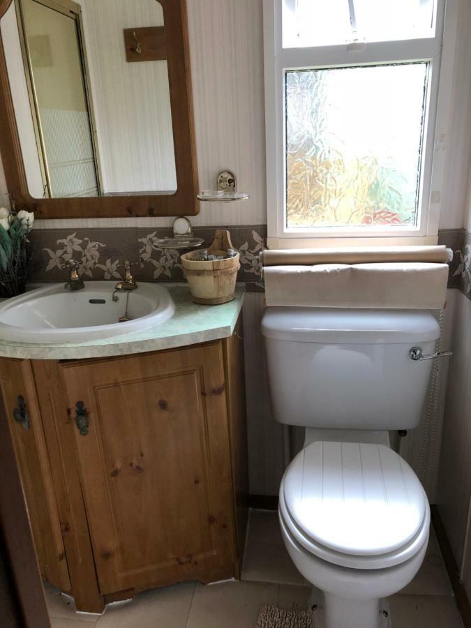 20A Glenfinart Park Villa Данун Екстериор снимка